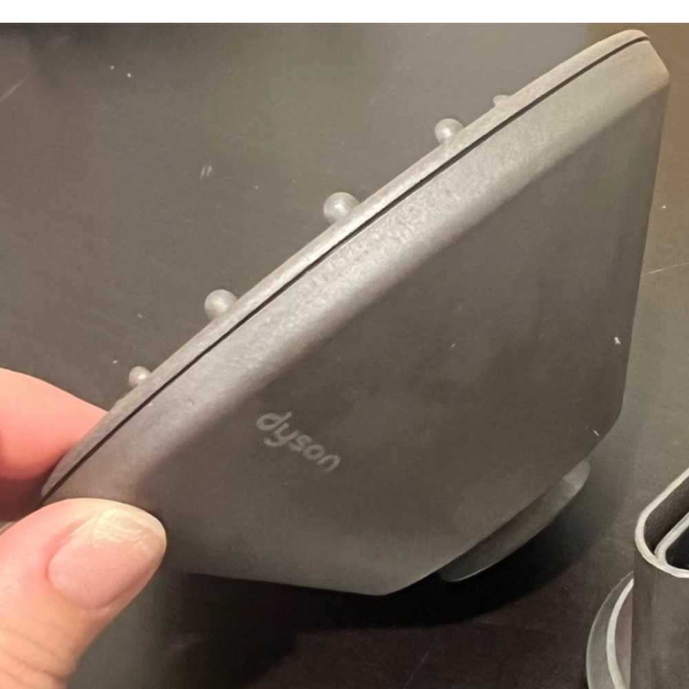 Dyson dryer -diffuser attachment only